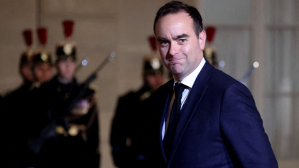 Emmanuel Macron încearcă tot cu Lecornu. Președintele Franței a făcut nominalizarea de premier