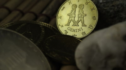 Patru zodii încep o nouă etapă importantă pe 26 mai, sub influența Lunii Noi în Gemeni
