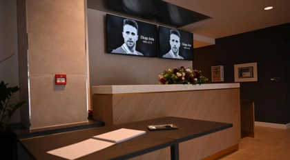 Liverpool retrage tricoul cu numărul 20 al lui Diogo Jota. Fanii din toată lumea pot accesa și o Carte de Condoleanțe online
