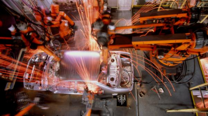 Doi mari producători auto europeni riscă să-și închidă fabricile: Directorii cer schimbarea reglementărilor în UE pentru maşinile mici