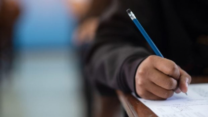 Peste 159.000 de elevi de clasa a VII-a susțin examenul la română la Evaluarea Națională