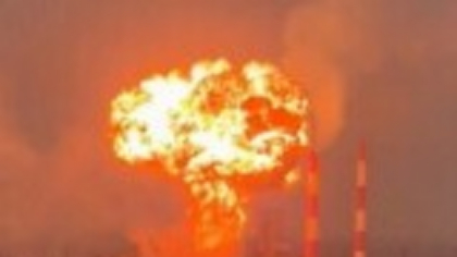 „Sancțiunile care funcționează cel mai rapid".Ucraina a atacat rafinăria Saratov din Rusia. Explozii și incendii puternice