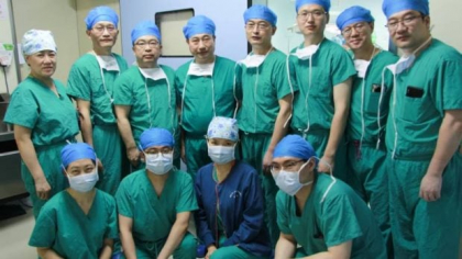 Un pacient din China de 71 de ani a trăit 171 de zile după un transplant cu ficat de porc modificat genetic