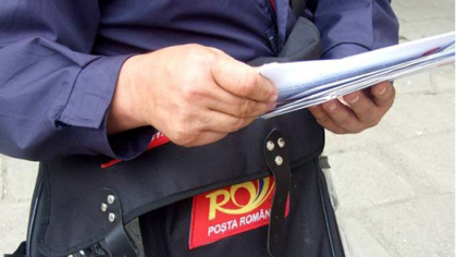 Poșta Română cheltuiește 2,5 milioane de lei pe uniforme personalizate pentru angajați: „Investiție în imagine”
