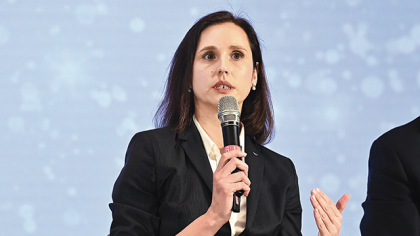 Iulia Meiroşu, Enexus: Lucrăm cu grupuri industriale externe care vor să se diversifice în producţia de energie şi care văd oportunităţi în România. Nu văd de ce industria de aici nu ar face acelaşi lucru