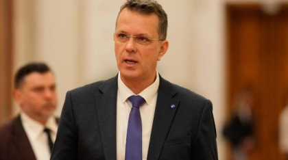 Moșteanu: Ori rezolvăm problemele, ori în 2028 mulți dintre noi vom pleca acasă