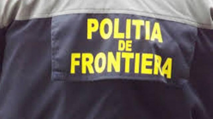 Ascunși în semiremorcă. Român acuzat de trafic de imigranți