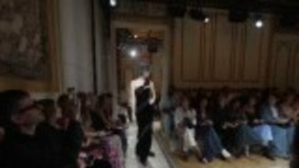 Casa de modă Armani și-a prezentat noua colecție la Paris. Marele absent la prezentare a fost chiar Giorgio Armani