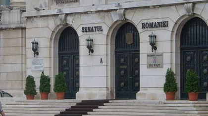 Sindicaliștii de la Senat nu mai vor antene