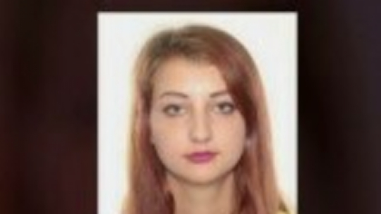 Mamă care practica prostituția, condamnată după ce copilul ei a murit în condiții șocante. Iubitul ei îi găsea clienți