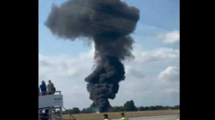Incident grav într-un aeroport din Anglia: Un avion de mici dimensiuni s-a prăbușit