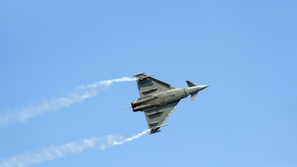 Rușii testează și reacțiile militare ale Germaniei. Două avioane germane Eurofighters au fost ridicate de la sol după apariția unui avion al Rusiei