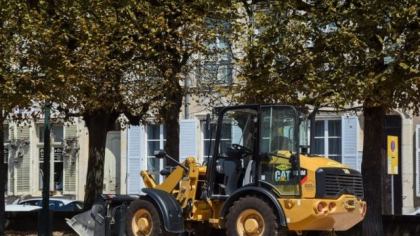 Avantajele utilizării mini încărcătoarelor frontale în proiectele urbane