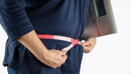 Un bărbat s-a îngrășat consumând alimente ultraprocesate pe care le credea sănătoase. Acum are cu 23 de kilograme mai puțin datorită a 3 obiceiuri