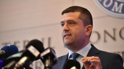 Radu Miruță: „Sunt fabrici de armament în care plouă și a crescut vegetație”