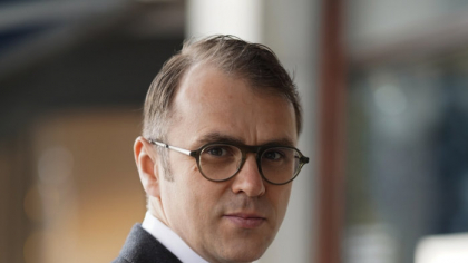 Averea antreprenorilor români între risc şi protecţie: cum să îţi asiguri viitorul familiei într-o Românie imprevizibilă