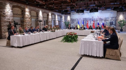 Imagini de la primele negocieri după 3 ani dintre Rusia și Ucraina, care au loc la Istanbul