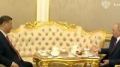 Vladimir Putin și Xi Jinping se invită unul pe altul să bea ceai, dar niciunul nu are curajul s-o facă | VIDEO