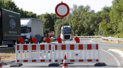 Autostrăzile din Germania au crăpat din cauza caniculei. Sunt blocaje mari în trafic