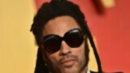 Interpretul Lenny Kravitz împlineşte 61 de ani. Cum a ajuns pe culmile succesului în muzică și film