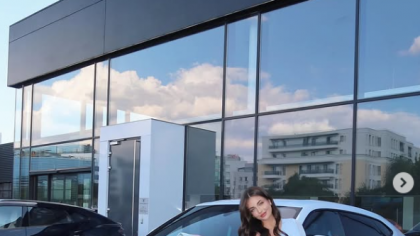 Andreea Bostănică, o nouă apariție „de lux”. Influencerița și-a schimbat mașina