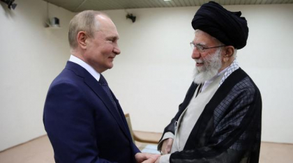 Ali Khamenei i-a scris lui Putin să îi ceară ajutorul. Scrisoare a fost dusă la Kremlin de ministrul de externe al Iranului
