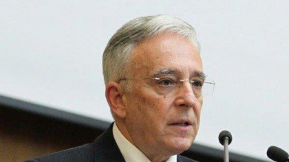 „Te naționalizez” nu e politică economică – avertismentul lui Isărescu pentru politicieni