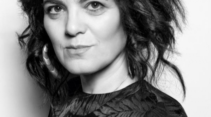 Șuetă cu poeta Svetlana Cârstean: „Am exersat cum să iubesc mereu pe altcineva decât pe mine însămi”