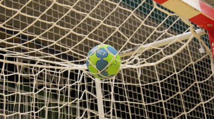 Semifinalele Cupei României la handbal: CSM București - Brăila și Rapid - Bistrița