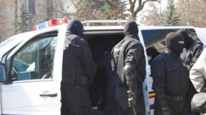 Percheziții în București și Ilfov după o bătaie pe o stradă din Sectorul 5