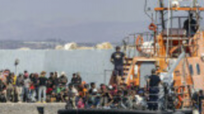 Valurile de migranți din Libia nu se opresc. Sute de persoane au fost preluate de lângă o insulă grecească