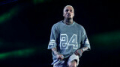 Chris Brown a fost arestat în Marea Britanie. Este acuzat de agresiune şi vătămare corporală gravă