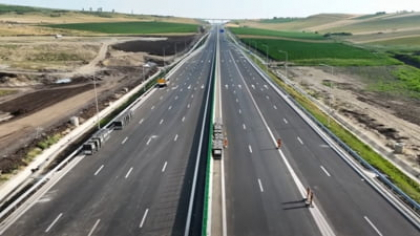 Cea mai scumpă secțiune de drum expres din România: 22 milioane euro/km. Două pasaje și opt benzi de circulație în doar 5 km: ”O risipă de bani nejustificată” VIDEO