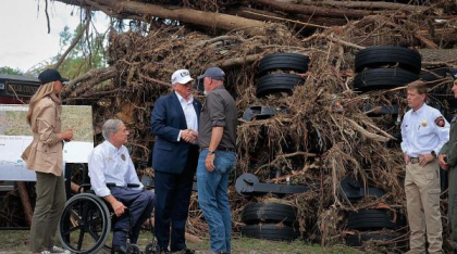 Donald Trump, după inundațiile devastatoare din Texas: „Poate că ar fi trebuit să aibă clopote, ceva care să sune”