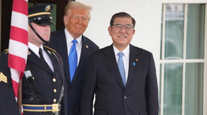 Donald Trump anunță „cel mai mare acord semnat vreodată în istorie”. Statele Unite au reușit să obțină un acord comercial cu Japonia