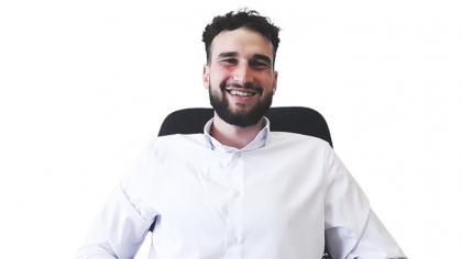 ZF IT Generation. Sebastian Şuteu, team manager al TUCN Racing Team: Am construit de la zero o maşină solară, inclusiv motorul. Investiţia a fost de peste 200.000 de euro, iar acum căutăm finanţare pentru a participa la competiţia mondială din Australia