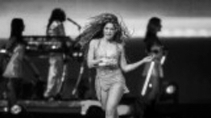 Momentul în care Shakira cade pe scenă, în timpul unui concert la Montreal. Cum au reacționat fanii. FOTO&amp;VIDEO