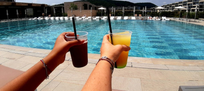 Pensiune cu piscină sau ciubăr? Ce aleg românii pe timp de caniculă