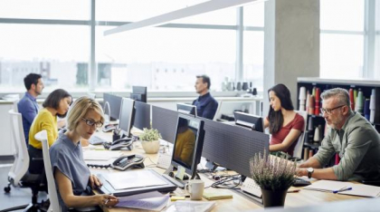 Polyworking, noul trend pe piața muncii din România. Ce presupune şi care sunt riscurile