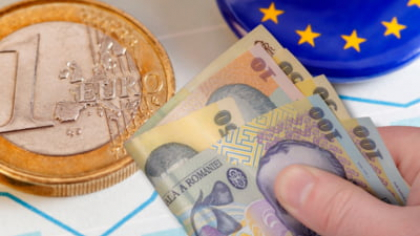 Prima domolire ușoară a monedei euro de săptămâna aceasta. După trei zile consecutive de creșteri istorice, leul are un câștig minor în fața monedei europene