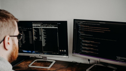 Un IT-ist de la o multinațională a făcut valuri pe net după ce a dezvăluit suma uriașă cu care i-a crescut salariul: „Consideră-te norocos”