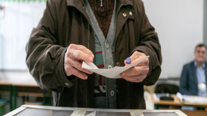 De la like la vot: impactul rețelelor sociale asupra alegerilor din România