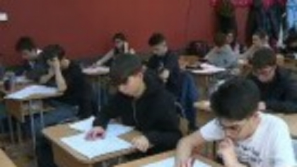 Ministrul Educației anunță că bursa de merit se va acorda peste media 9, pentru cel mult 15 la sută din elevii fiecărei clase