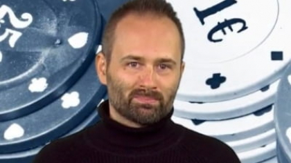 "Un șoc aruncă România într-o criză guvernamentală"