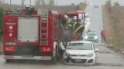 Ciclonul Barbara a făcut pagube în sudul țării. Drumuri rupte, mașini luate de ape, oameni evacuați din calea inundațiilor