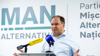 Ion Ceban, care a are interdicţie timp de cinci ani de a intra în România, o acuză pe Oana Ţoiu că execută o „comandă politică”