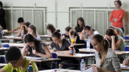 Generația pierdută: zeci de mii de elevi dispar din sistem până la Bacalaureat