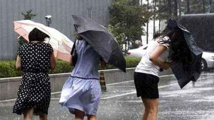 O avertizare meteo intră în vigoare în câteva minute în București: ploi torențiale, vijelii și grindină