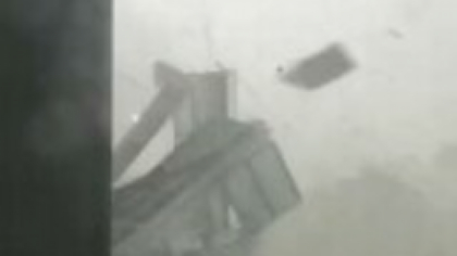 Tornadă devastatoare în St. Louis. Cel puțin cinci morți și cartiere întregi distruse de rafalele violente