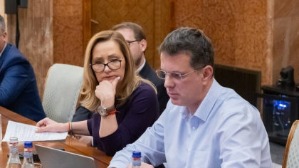 USR se delimitează de Elena Lasconi în scandalul fotografiilor „obscure” cu Nicușor Dan. „Avea datoria să verifice autenticitatea”
